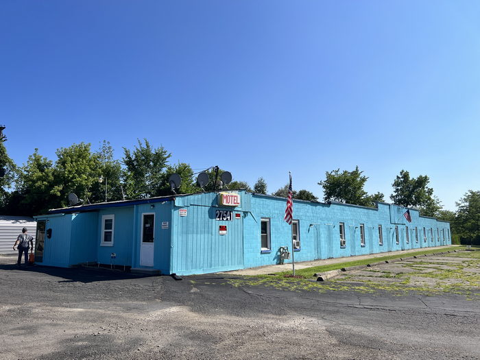 Hillcrest Motel and Restaurant